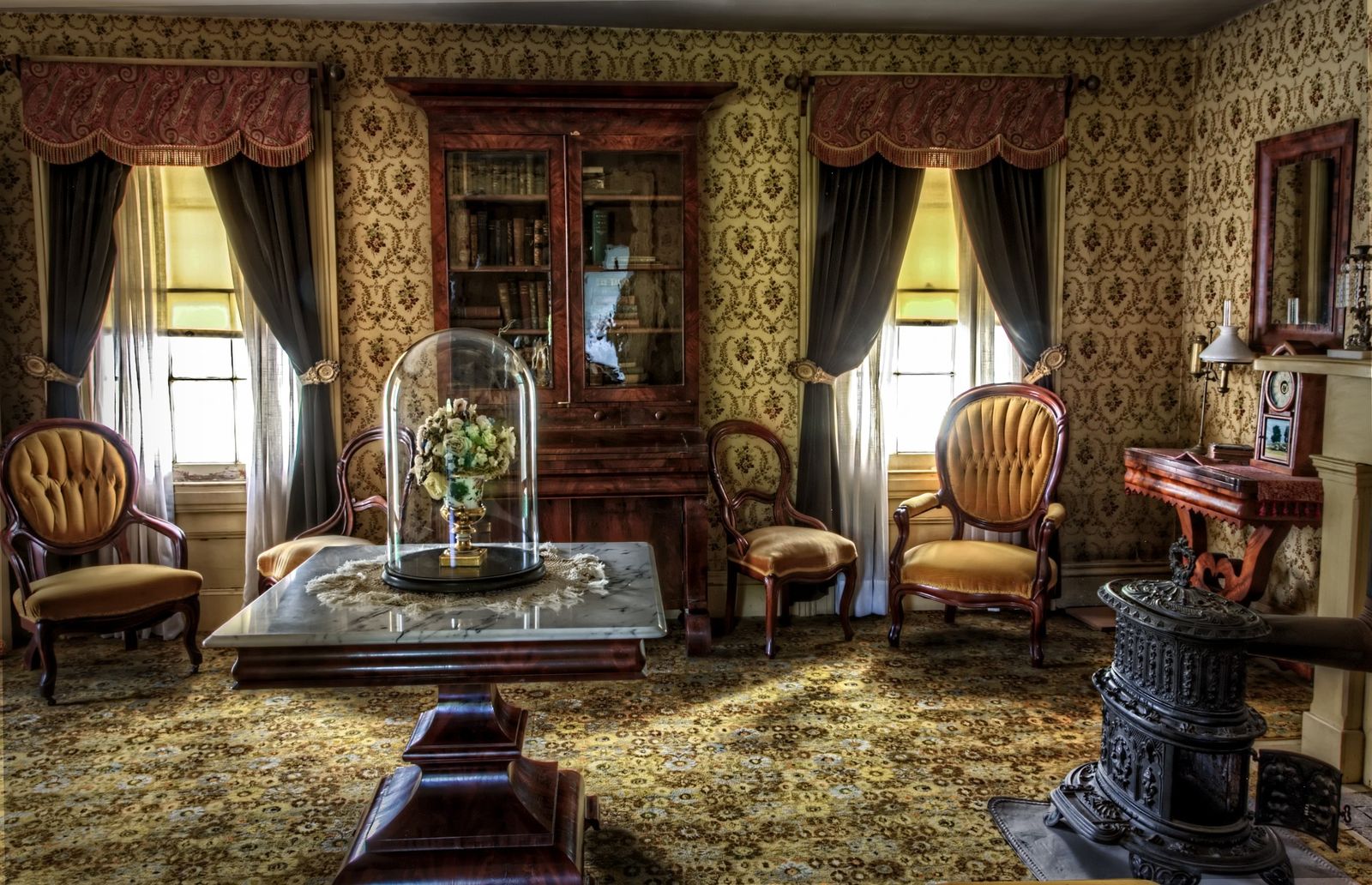 Private Gallery & Art Access